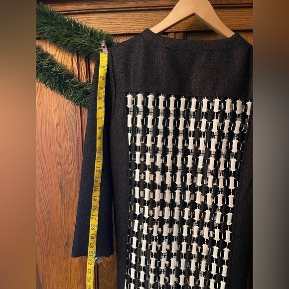 CHICO’s (size 1/med) 3/4 black & white pattern blazer/jacket/coat black/white. - Picture 10 of 12